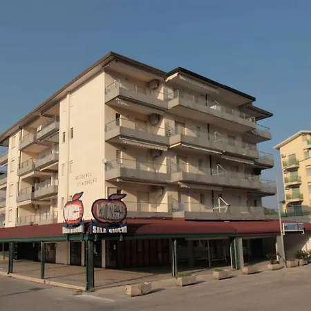 In 33248 Lido di Jesolo