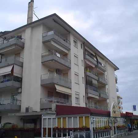 In 33248 Lido di Jesolo